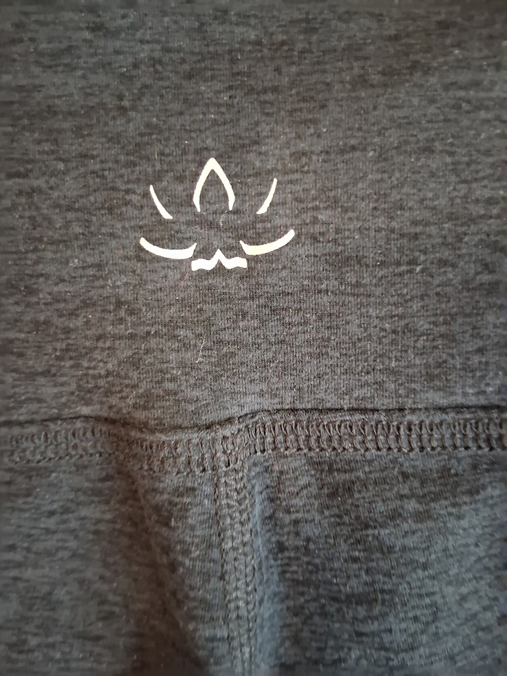 Beyond Yoga High Waisted Biker Shorts L Black Side Pocket Athletic Soft Luxe - Picture 5 of 11